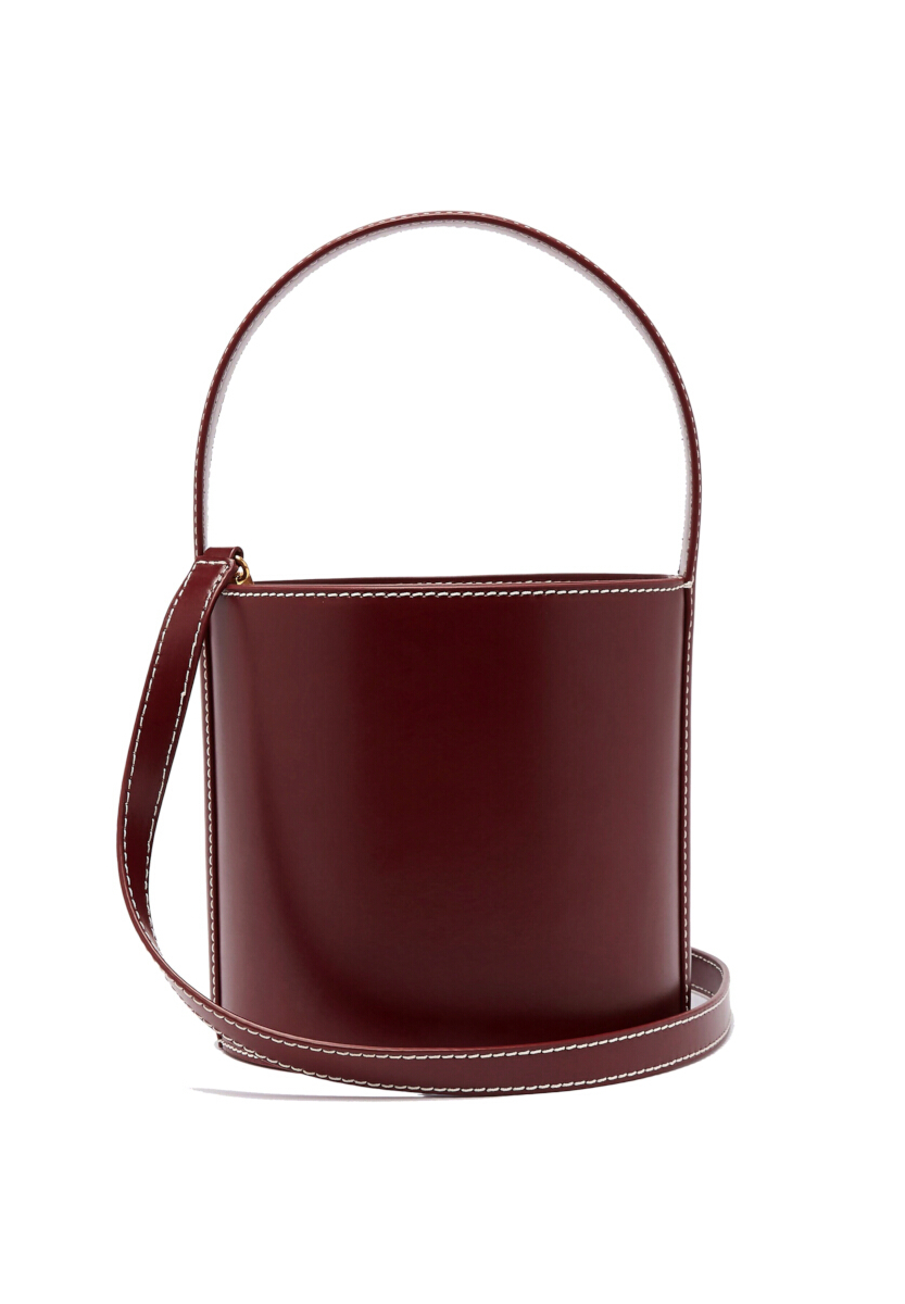 Kaki et rouge&nbsp;: comment porter un v&ecirc;tement militaire avec une allure glamour