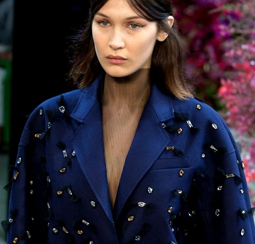 Avec quelle couleur porter le bleu roi&nbsp;: 20 id&eacute;es de tenues