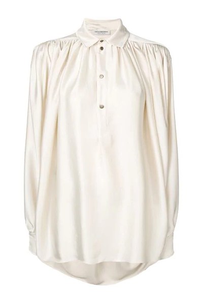 Chemise soyeuse : l'envie du printemps