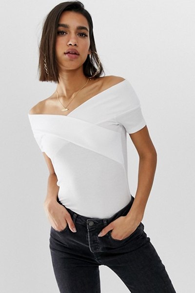Top femme : 21 modèles dans notre shopping-liste