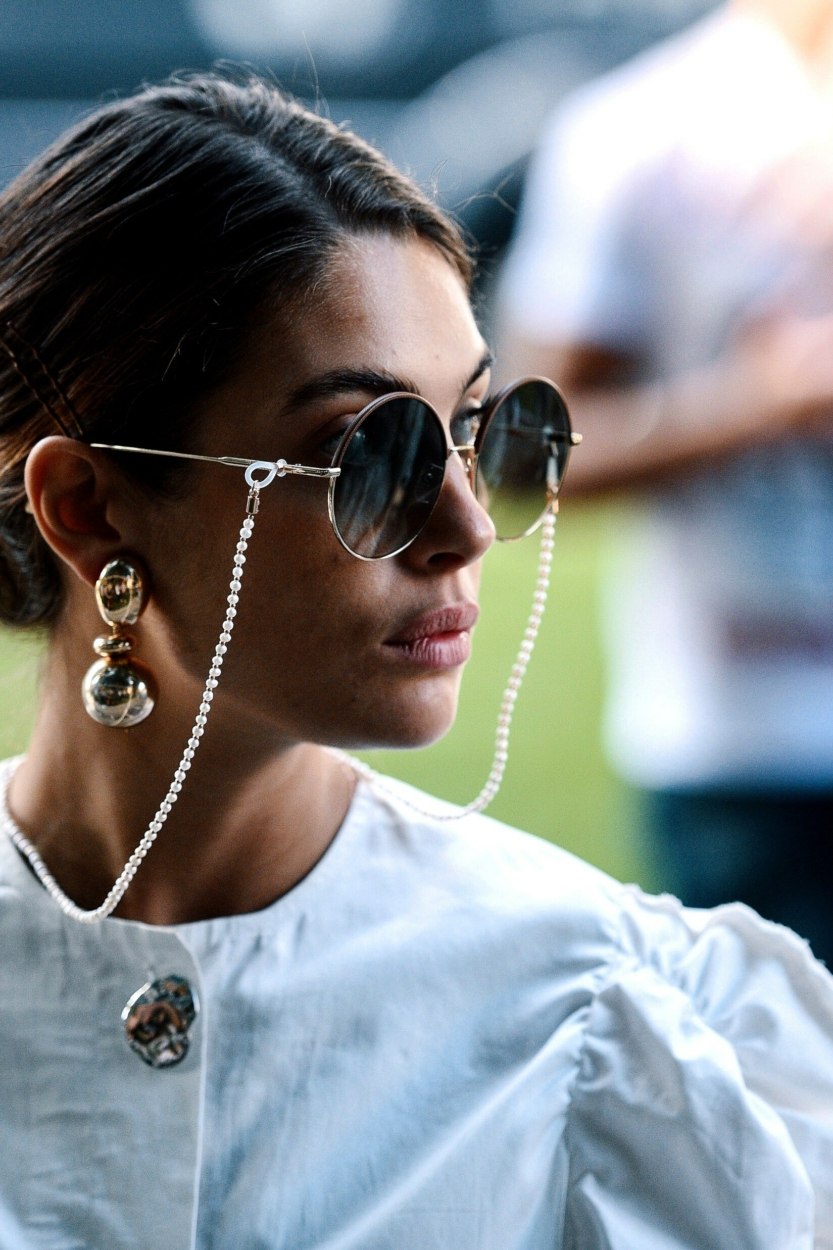 Verres d&eacute;grad&eacute;s&nbsp;: 6 looks avec un basique