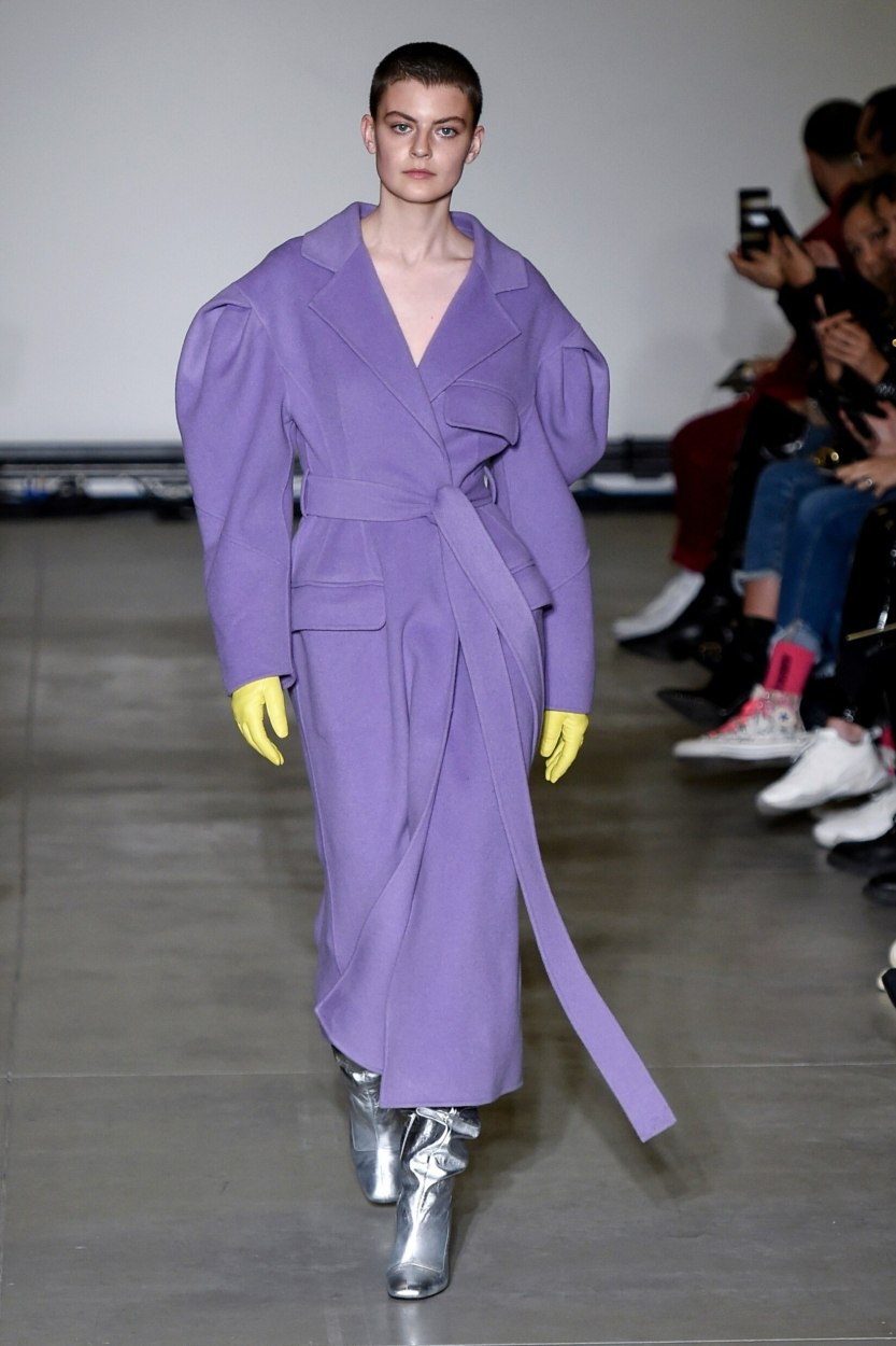 Jaune-vert p&acirc;le&nbsp;: comment porter cette mode