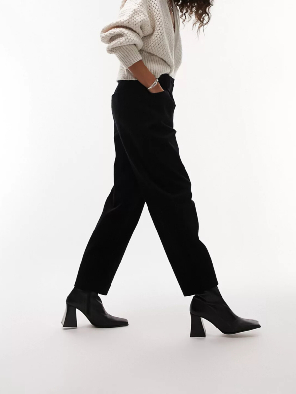 Pantalon en velours noir pour femme