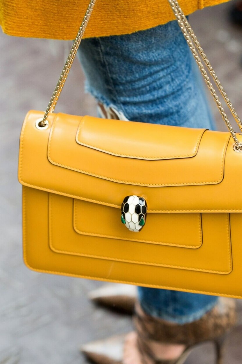 Sac &agrave; main jaune vif&nbsp;: 9 mod&egrave;les de luxe pour s&rsquo;inspirer