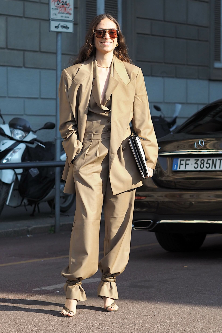 Lacets &agrave; la chevilles : pour se passer de l&rsquo;ourlet de pantalon