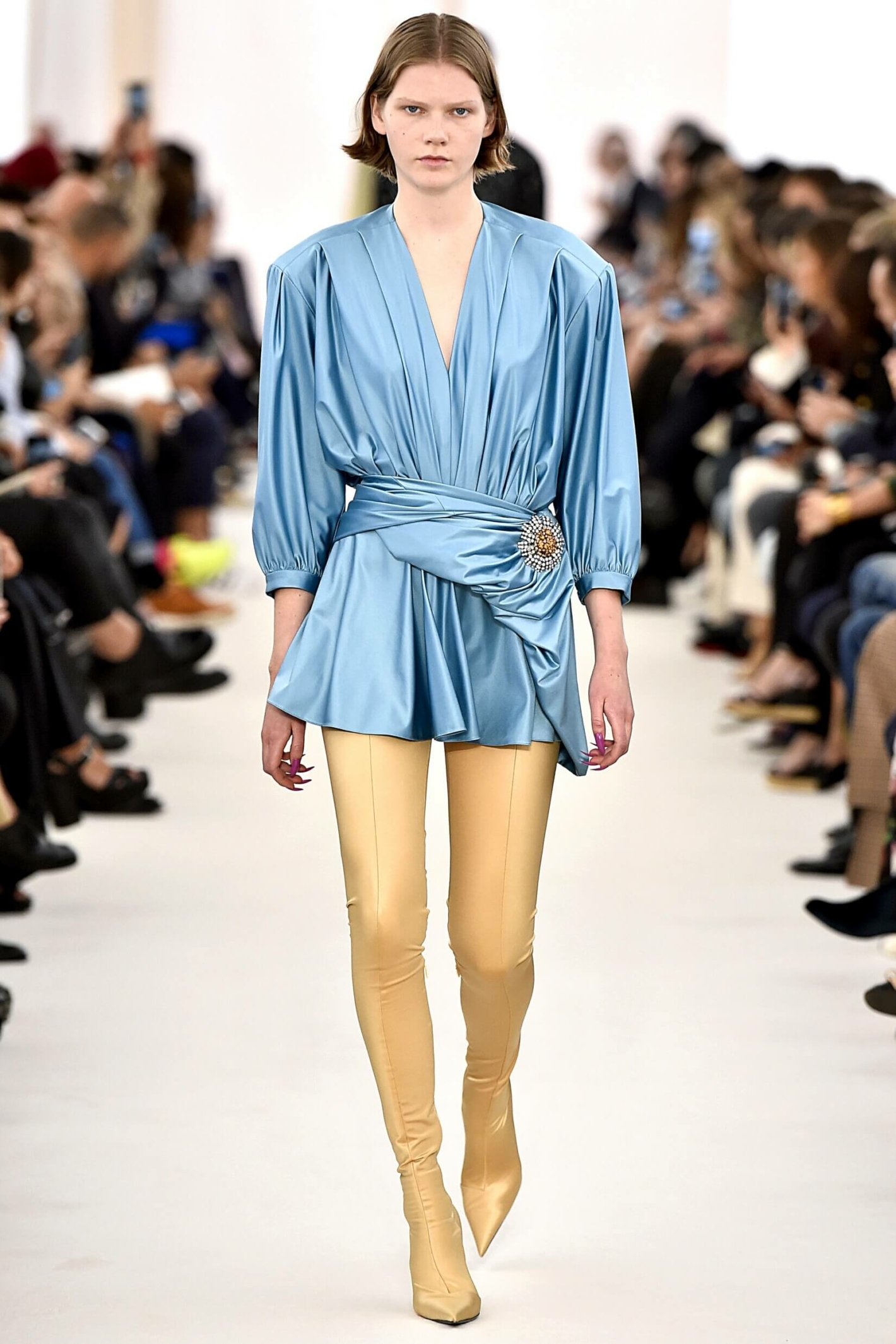 Defilement Color 5 tenues inspirantes avec un color block – Futures Tendances | Webzine