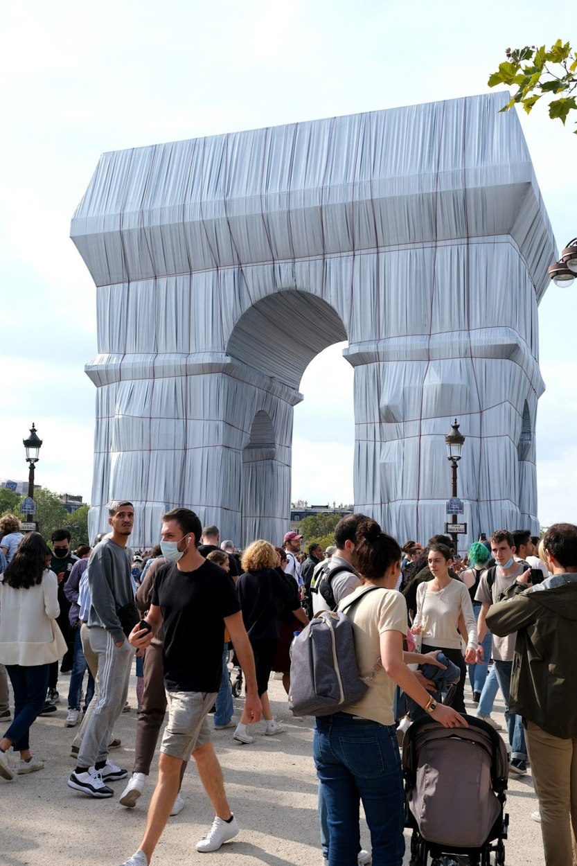 Pourquoi l&rsquo;Arc de Triomphe &agrave; Paris a-t-il &eacute;t&eacute; &laquo; emball&eacute; &raquo; par Christo