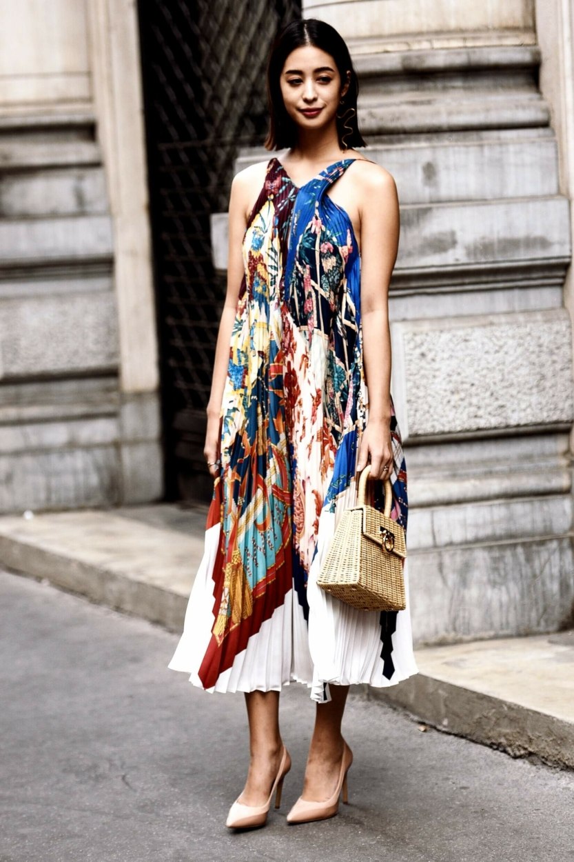 Robe midi &agrave; imprim&eacute; en satin : 10 id&eacute;es de tenues femme