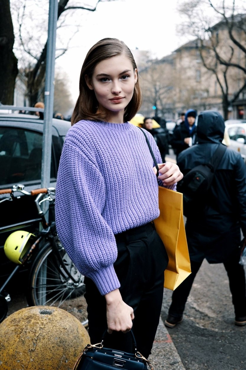 Comment porter le pull violet pour femme&nbsp;: 10 id&eacute;es de tenues