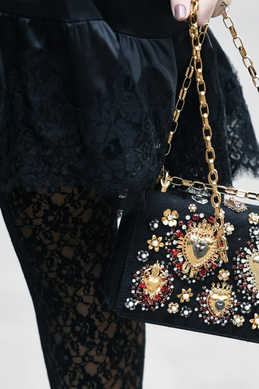 Sac de soir&eacute;e femme&nbsp;: comment d&eacute;contracter paillettes et sequins&nbsp;