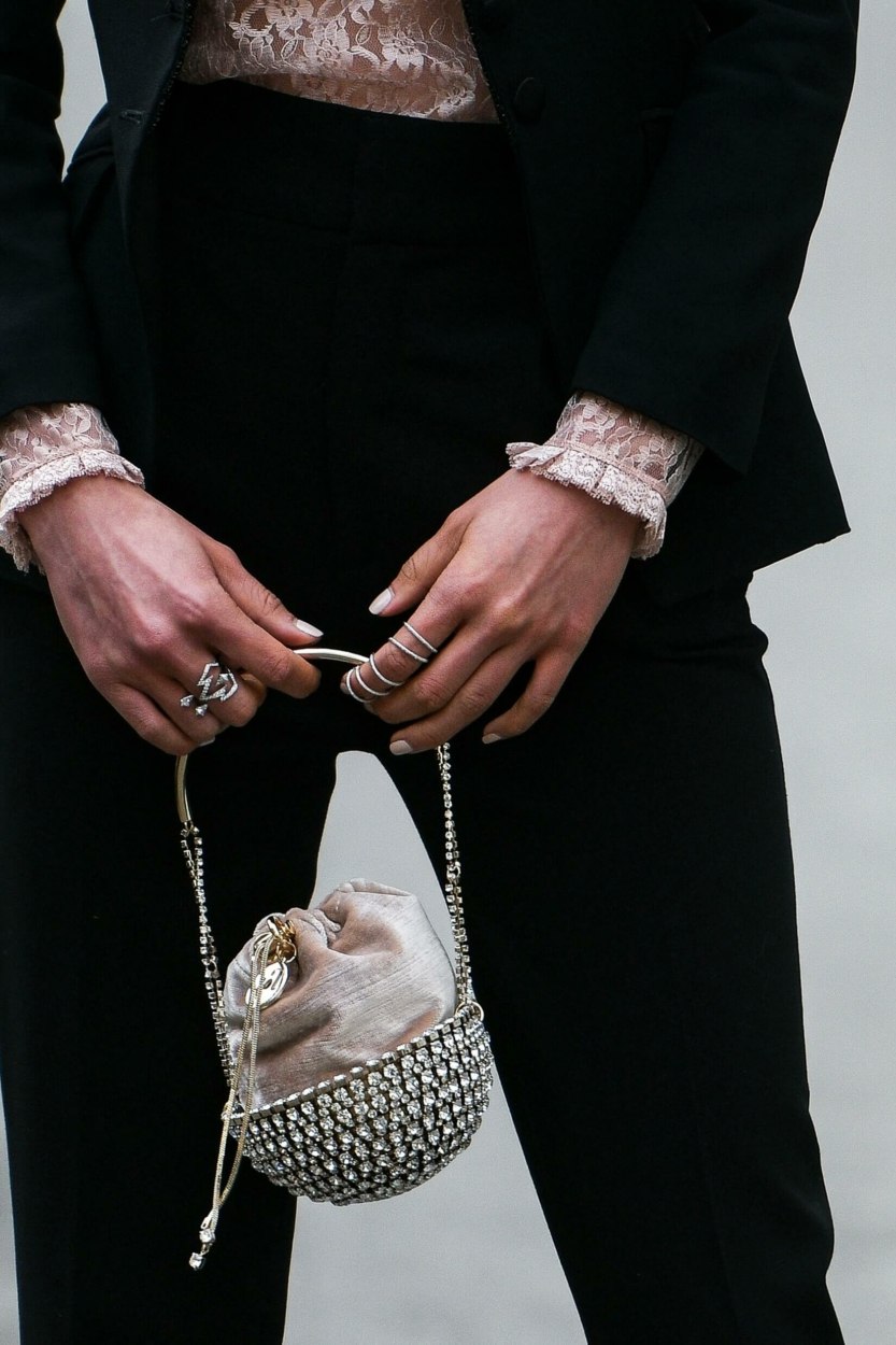 Sac de soir&eacute;e femme&nbsp;: comment d&eacute;contracter paillettes et sequins&nbsp;