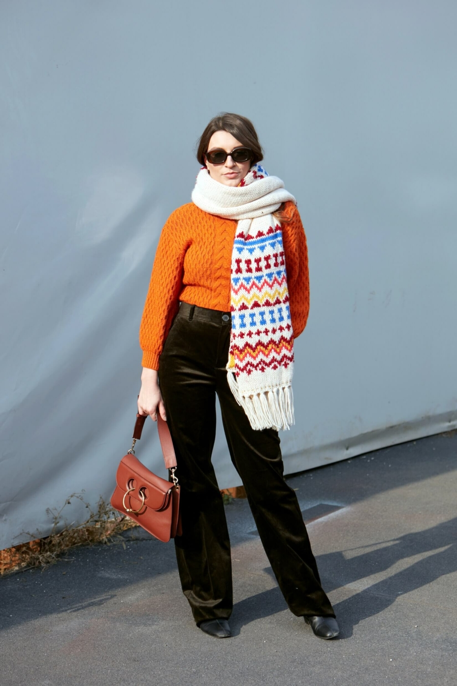 Couleur orange&nbsp;: 10 id&eacute;es de tenues &agrave; porter selon sa morphologie