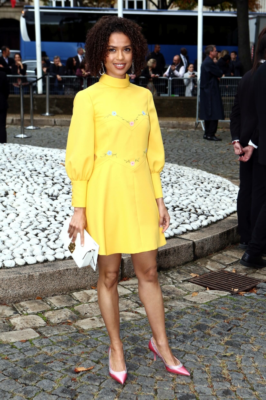 4 robes femme tendances en 2022 pour porter une mode festive