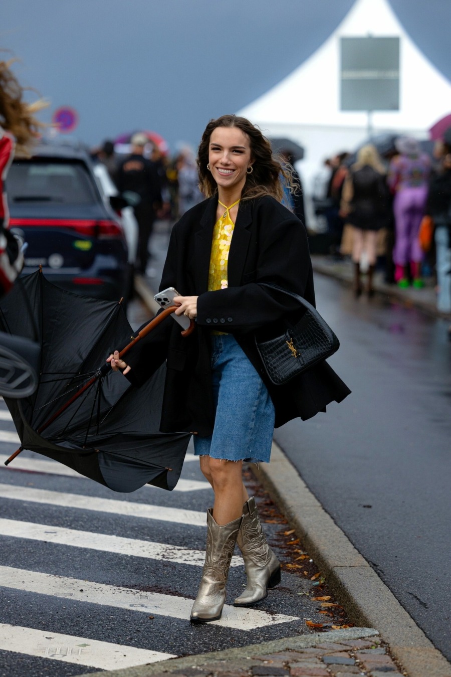 Street style à la Fashion Week de Copenhague Printemps/Été 2024 © Olga Kuleva/Shutterstock