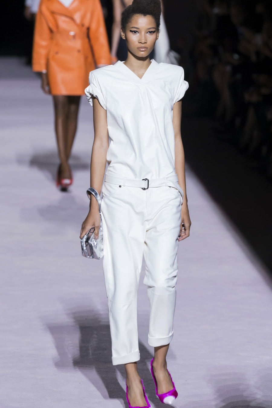 Looks de d&eacute;fil&eacute;s&nbsp;: 10 tenues de soir&eacute;e chics en mode working girl