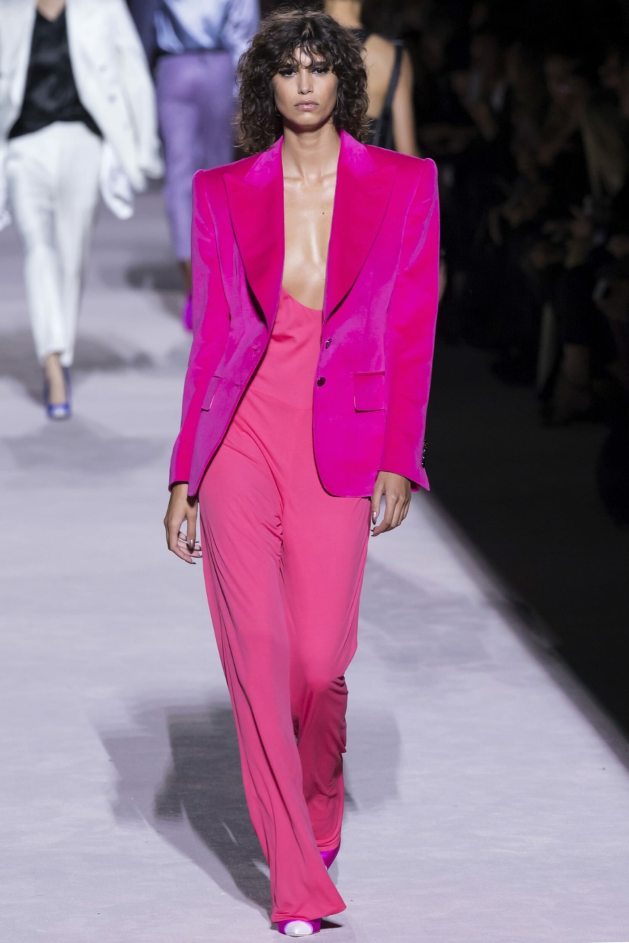 Looks de d&eacute;fil&eacute;s&nbsp;: 10 tenues de soir&eacute;e chics en mode working girl