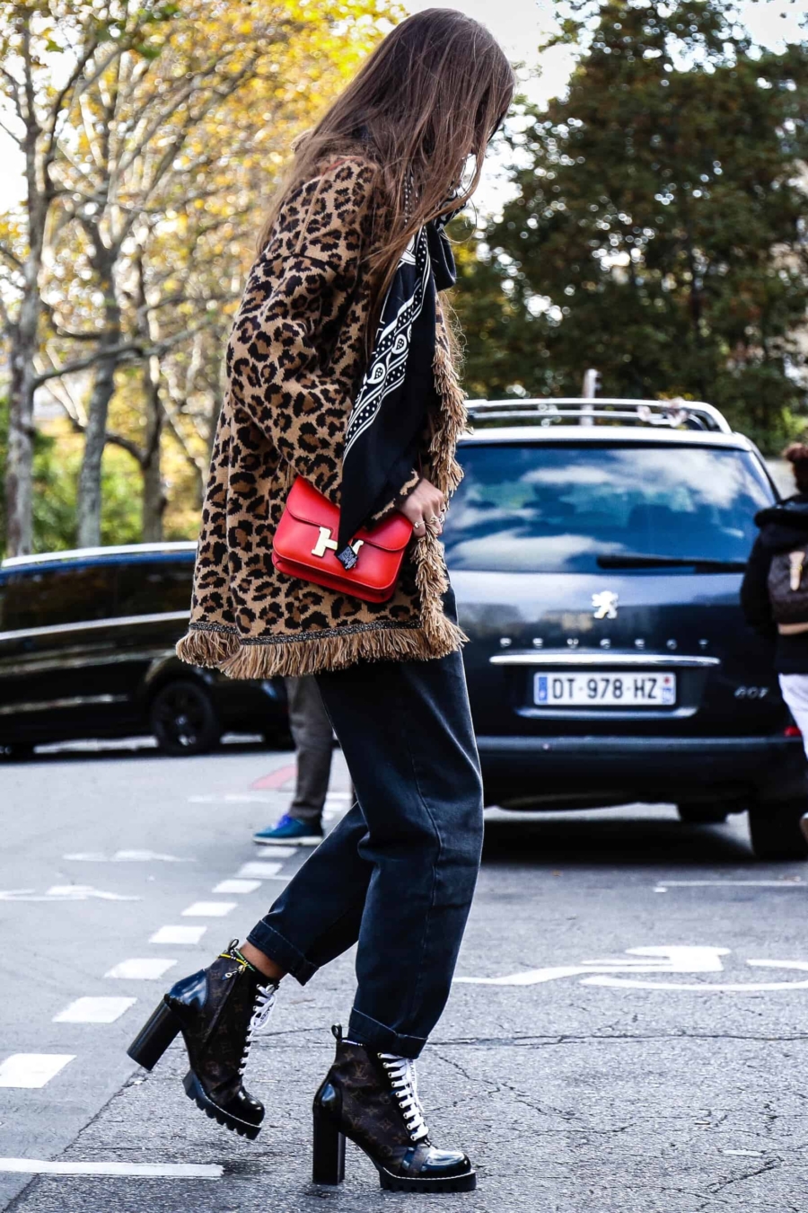Street style &agrave; la Fashion Week de Paris Printemps/&Eacute;t&eacute; 2019 &copy; Mauro Del Signore/Shutterstock