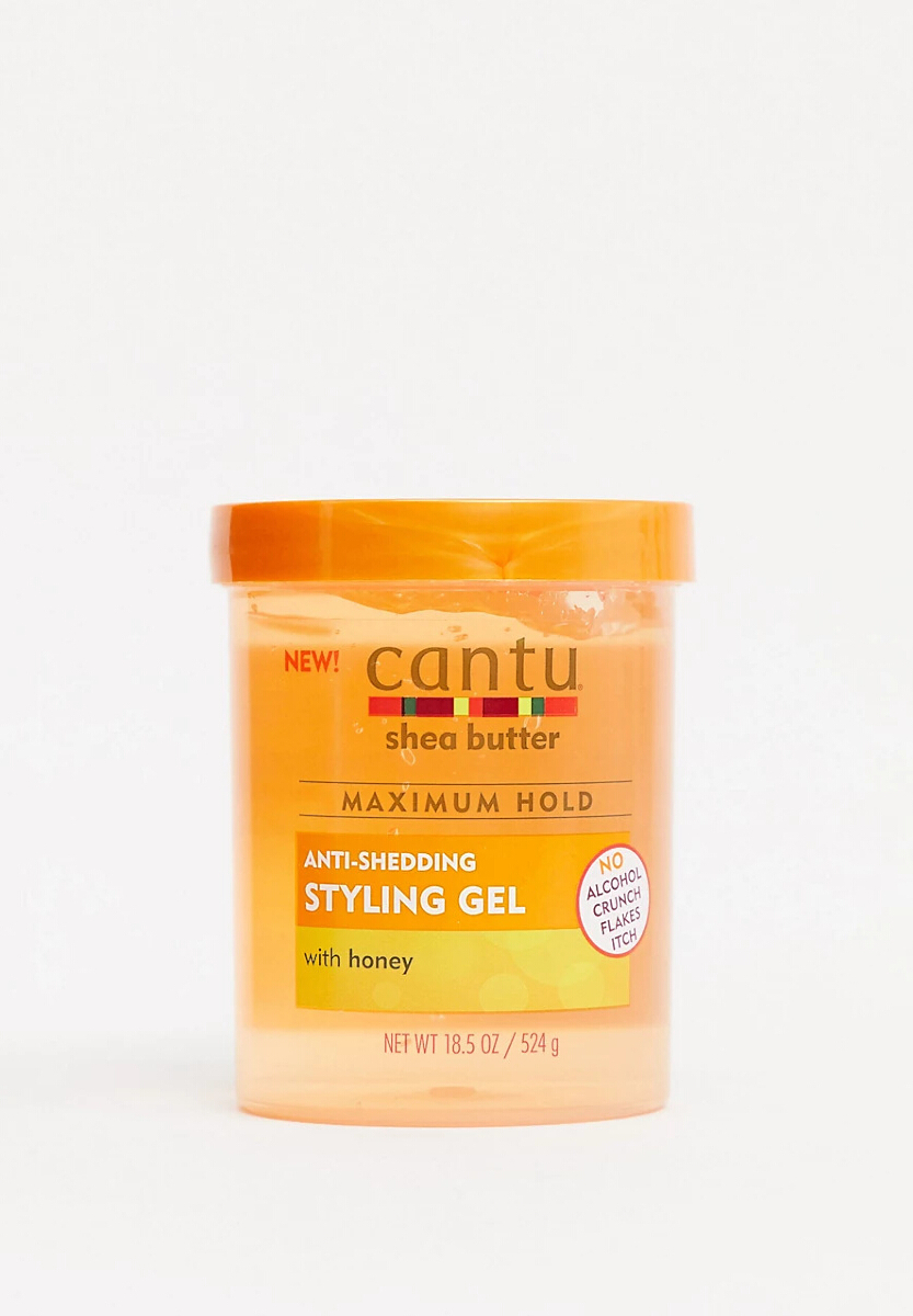 Cheveux boucl&eacute;s, fris&eacute;s et cr&eacute;pus : 4 produits capillaires de base