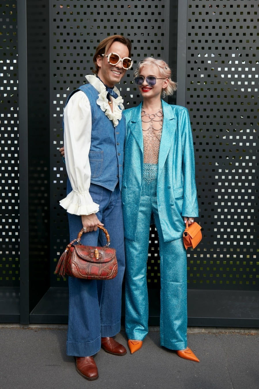 Street style à la Fashion Week de Milan Printemps/Été 2023 © AndreaA./Depositphotos