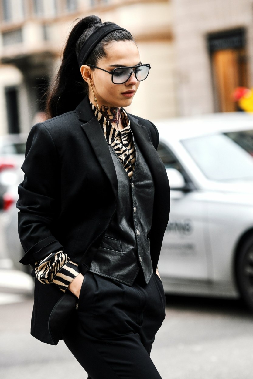 Comment porter une tenue avec le blazer long pour femme&nbsp;?