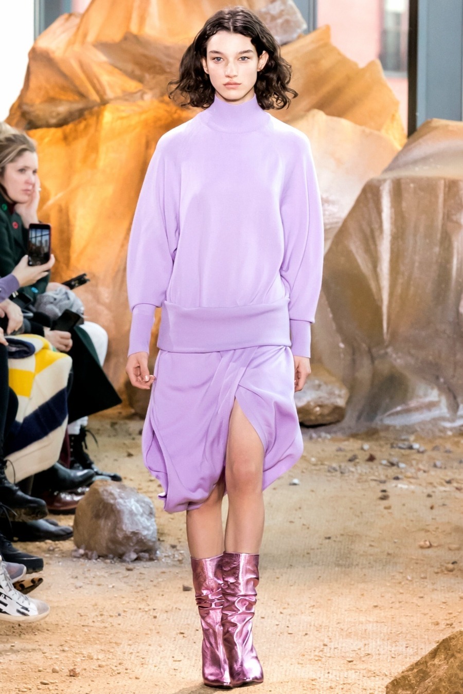 Avec quelles couleurs de vêtements peut-on porter le lilas ?