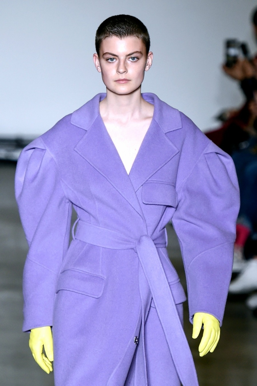 Avec quelles couleurs de vêtements peut-on porter le lilas ?