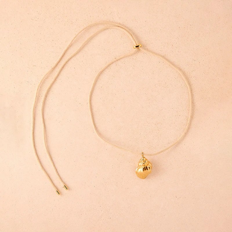 Agapée – Collier Voluta à 86,00 € chez Agapée