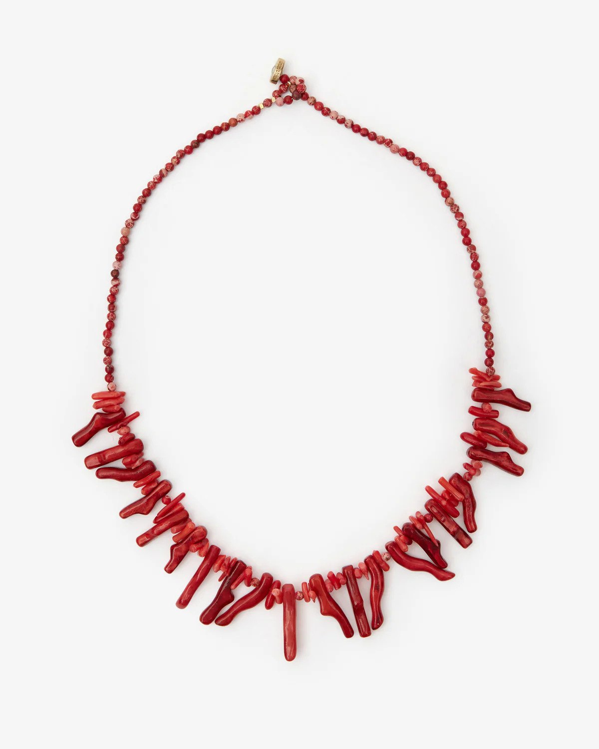 Isabel Marant – Collier Jolana en perles effet corail à <del>390 €</del> 234 € chez Isabel Marant