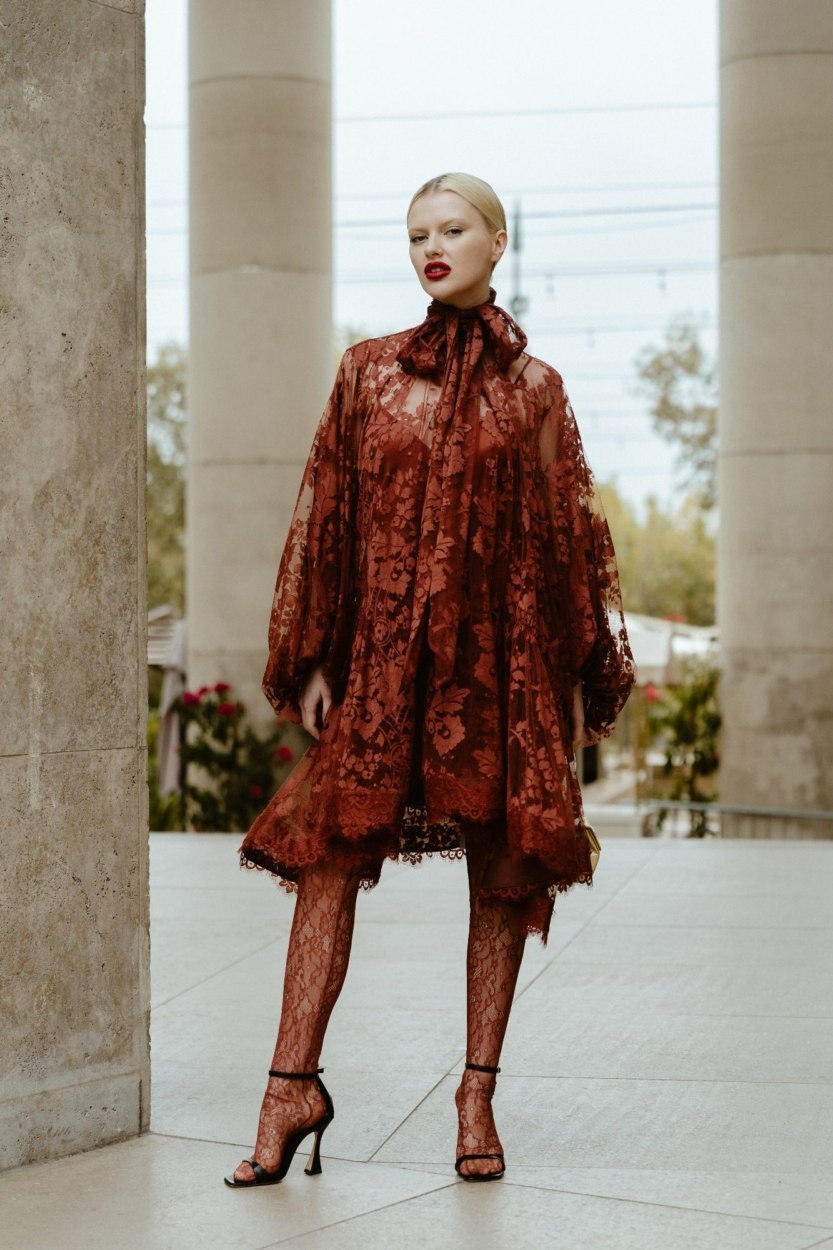 look-robe-boheme-chic-femme-fashion-week-influenceuses-createurs-designers (8)