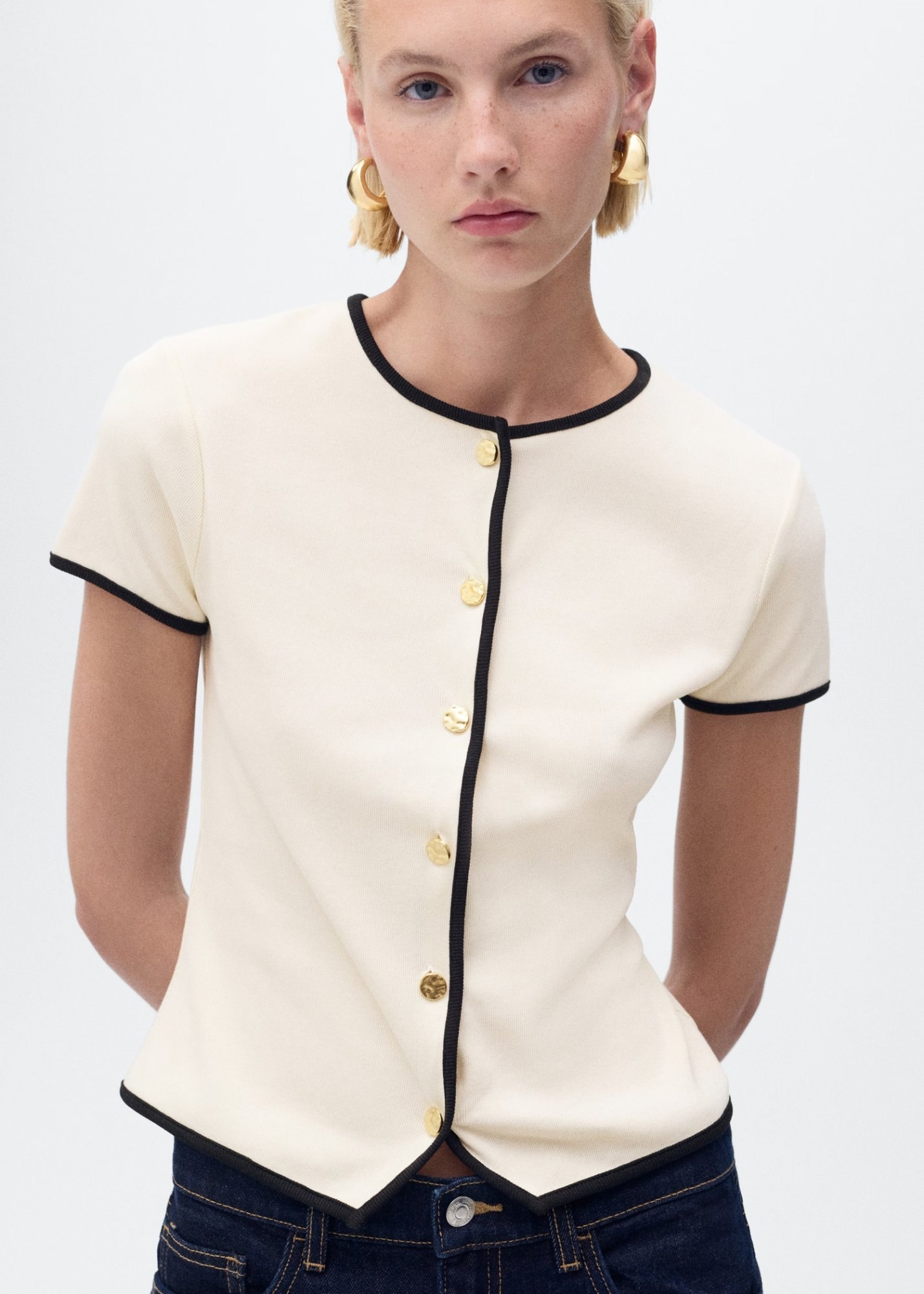 MANGO – T-shirt coton liserés contrastants à 29,99 € chez Mango