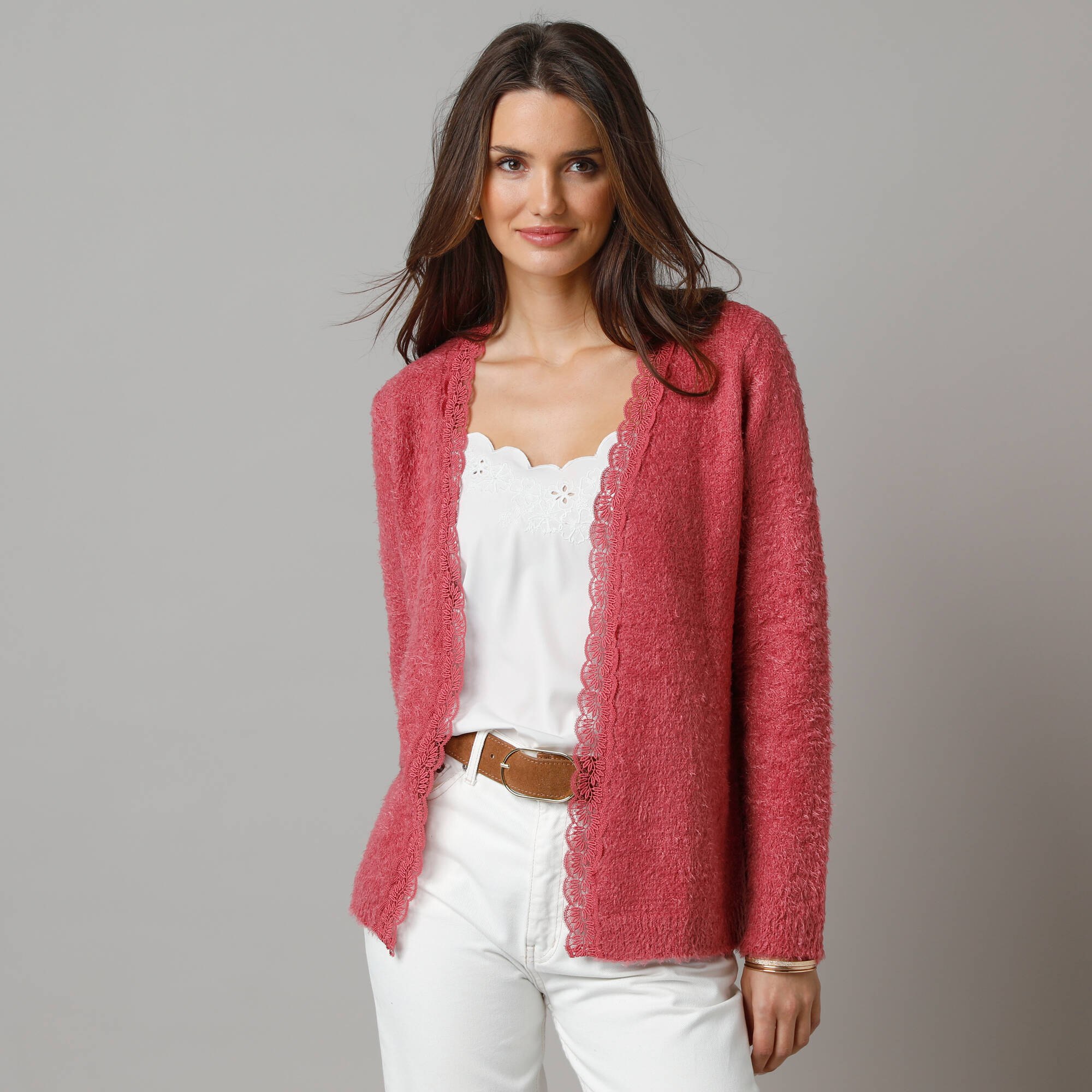 Lora Zellini – Gilet en maille poilue, détail de macramé à 45,99 € chez Blancheporte