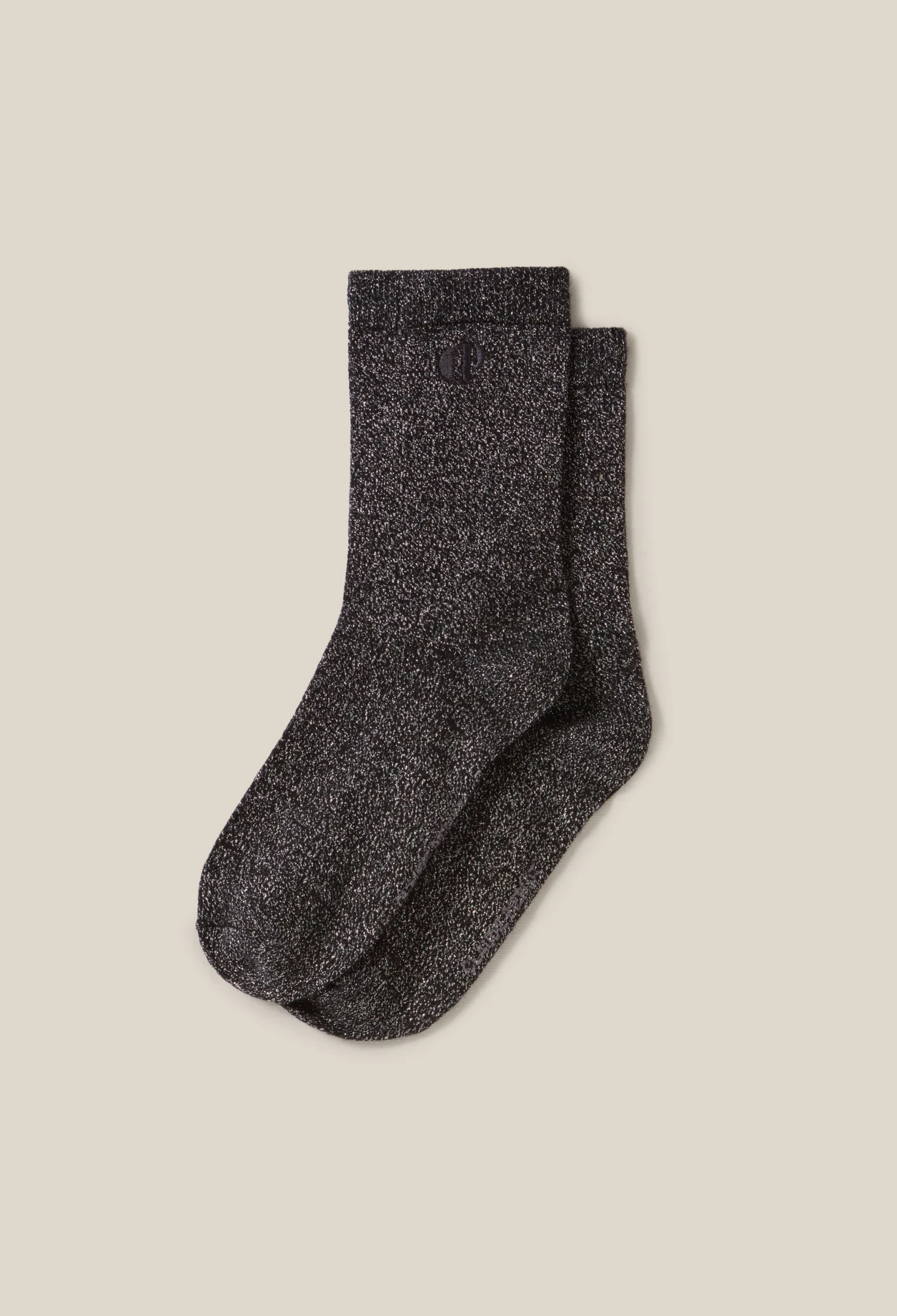 Claudie Pierlot – Chaussettes noires pailletées à <del>35 €</del> 21 € chez Claudie Pierlot