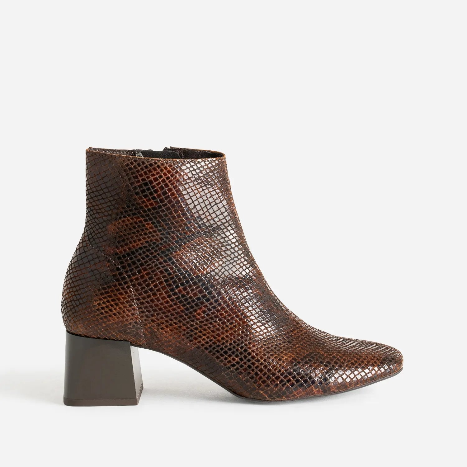 Eram – Boots cognac cuir velours effet python à 89,99 € chez Eram
