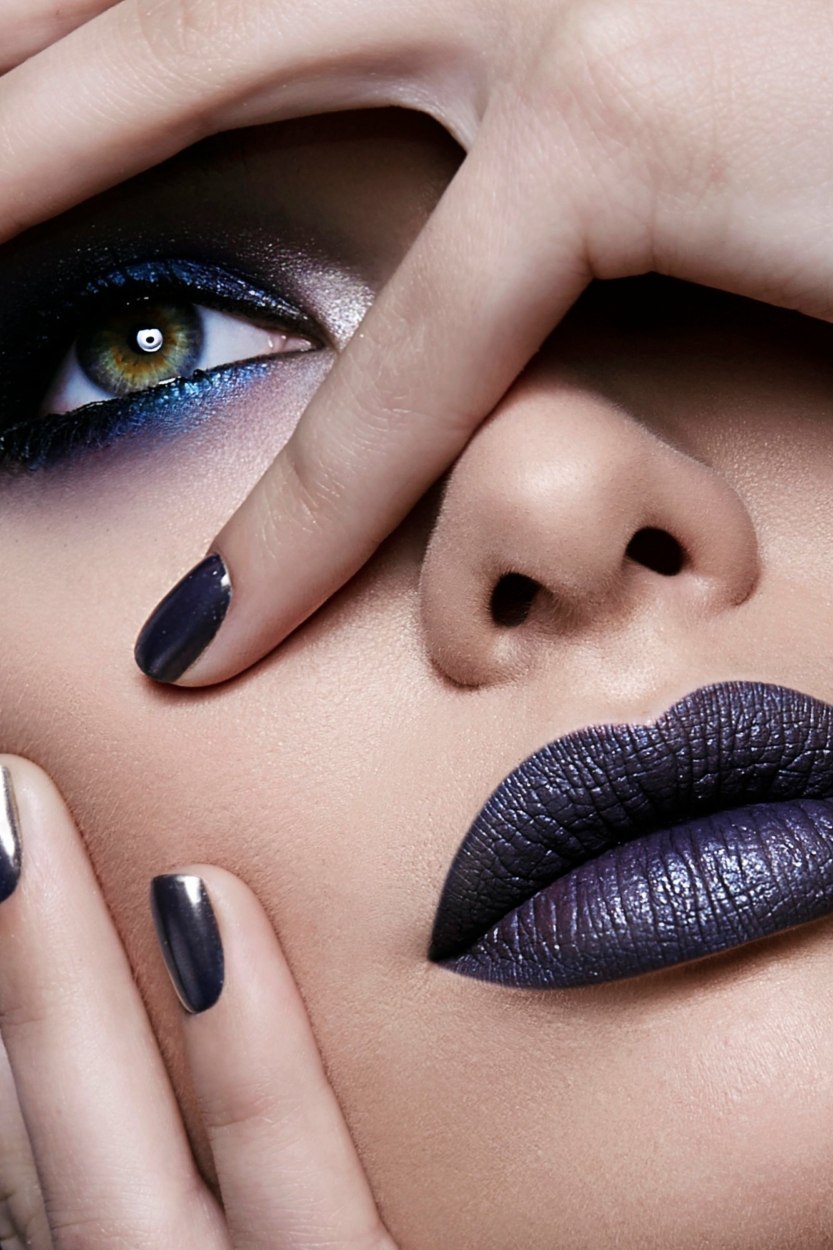 Rouge &agrave; l&egrave;vres violet : le guide d&rsquo;une audace ma&icirc;tris&eacute;e