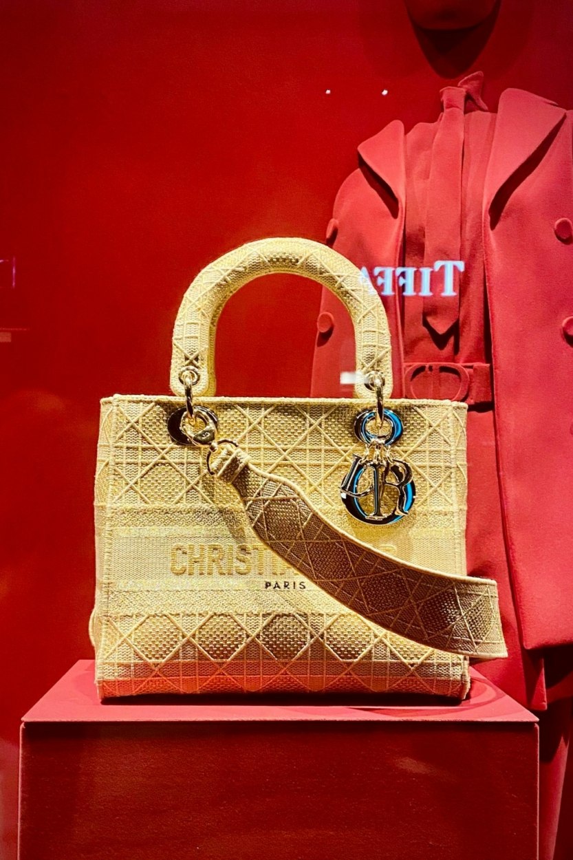 question-solaire-comment-porter-le-jaune-avec-&eacute;l&eacute;gance (2)