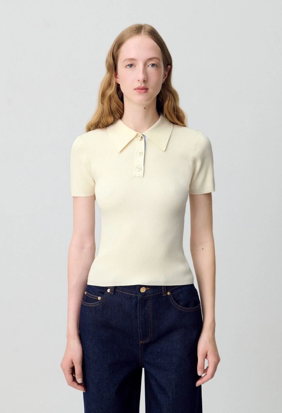 Claudie Pierlot&nbsp;&ndash;&nbsp;Top polo maille fine &agrave; <del>185&nbsp;&euro;</del>&nbsp;92,50&nbsp;&euro; chez Claudie Pierlot