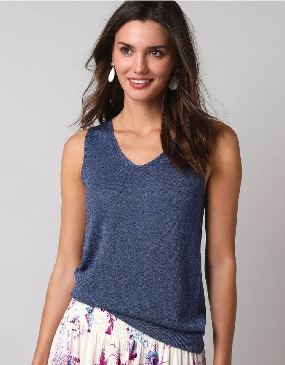 Lora Zellini&nbsp;&ndash;&nbsp;D&eacute;bardeur col V fine maille et fil brillant &agrave; 23,99&nbsp;&euro; chez Blancheporte