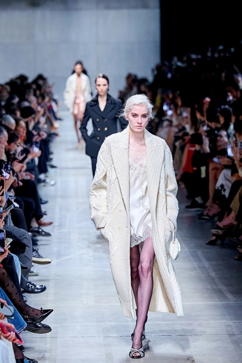 defile-ermanno-scervino-automne-hiver-2026-allure-lingerie (1)