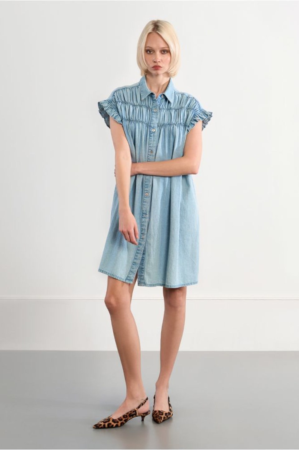 Robe smock&eacute;e en coton, effet denim