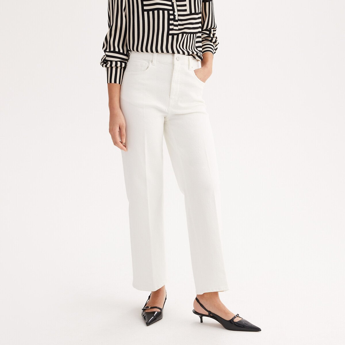 Anne Weyburn&nbsp;&ndash;&nbsp;Jean Large Et Raccourci &agrave; <del>55.99 EUR&nbsp;&euro;</del>&nbsp;55,99 EUR&nbsp;&euro; chez La Redoute