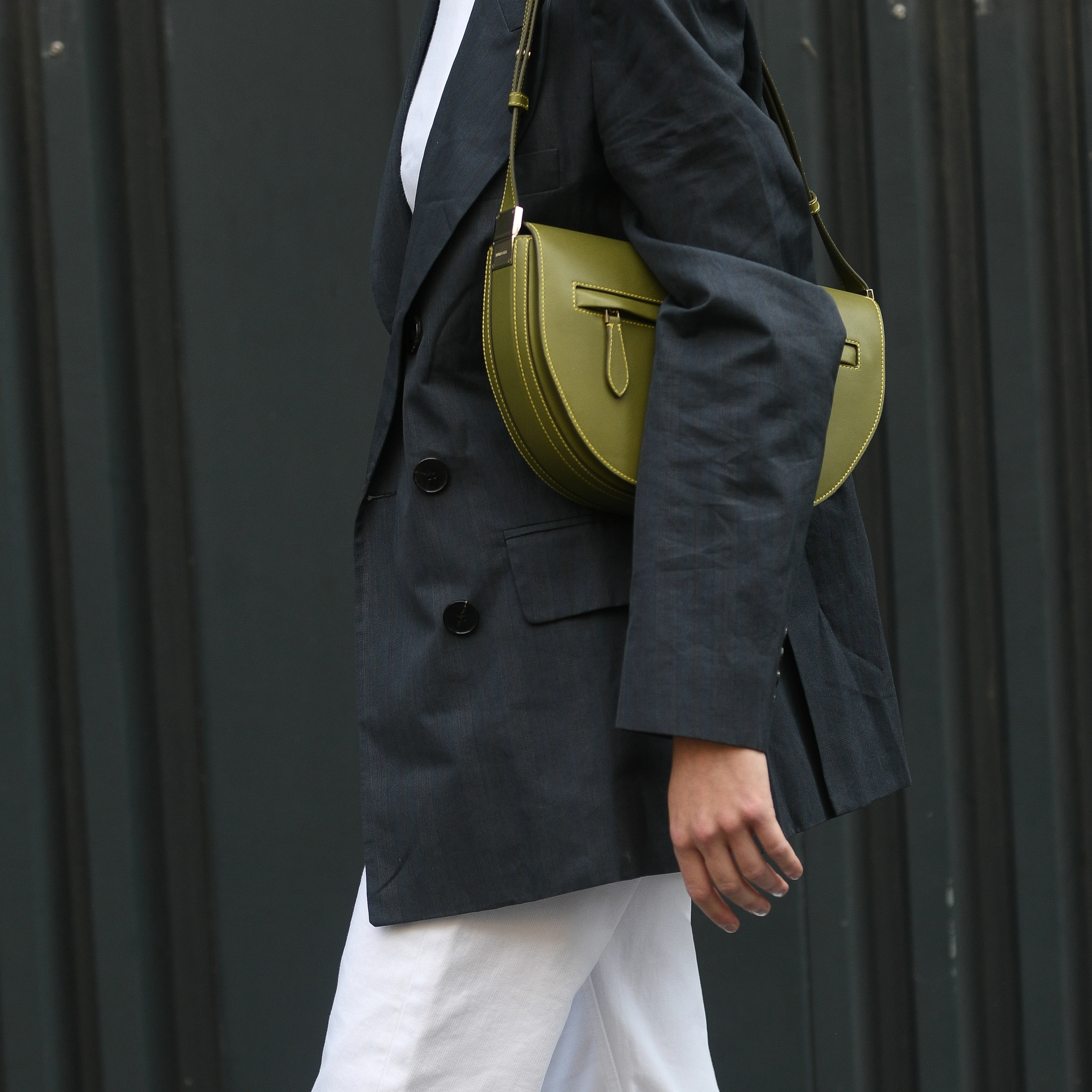 Guide shopping : comment choisir et porter le jean blanc pour femme ?