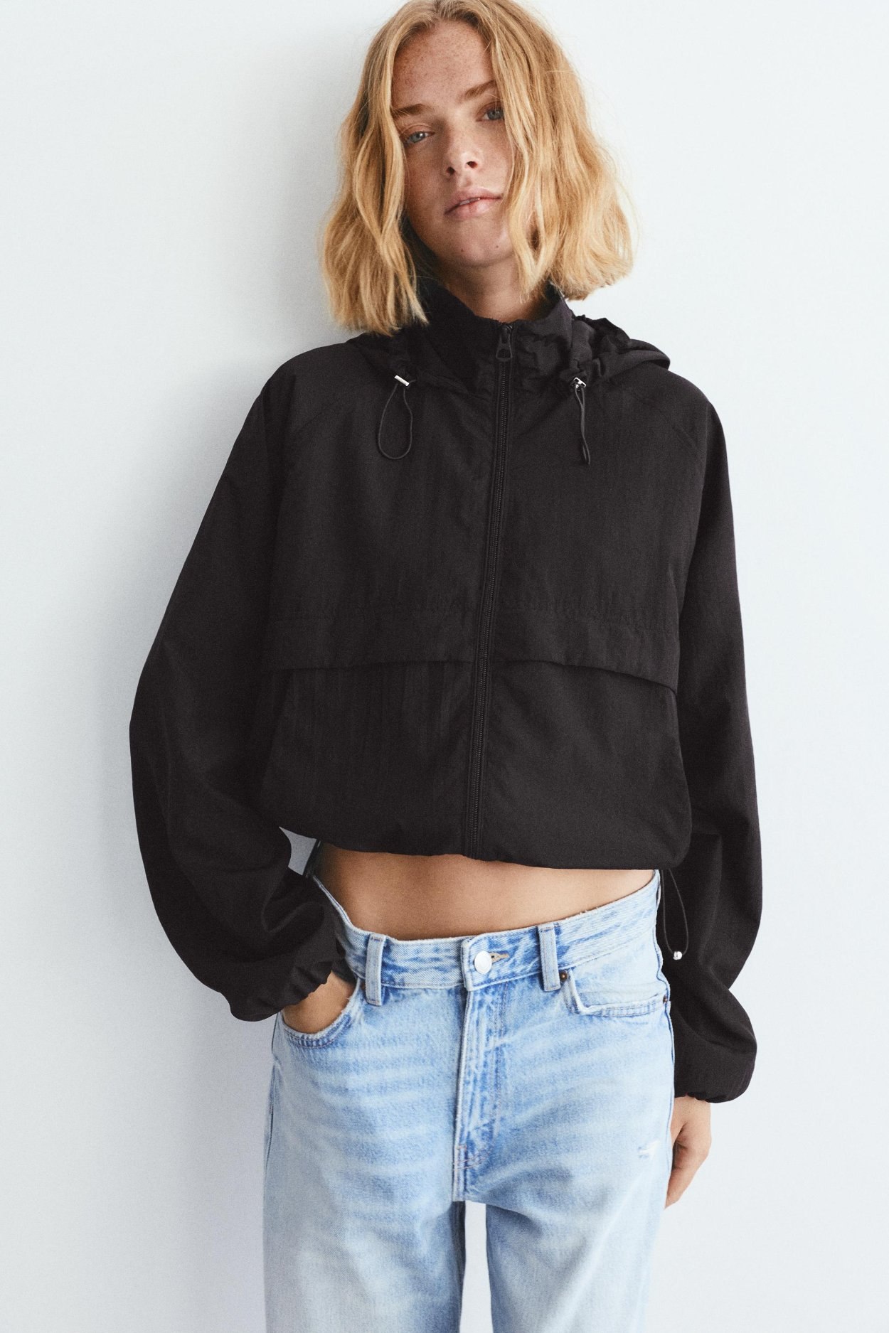 Veste L&eacute;g&egrave;re &Agrave; Capuche