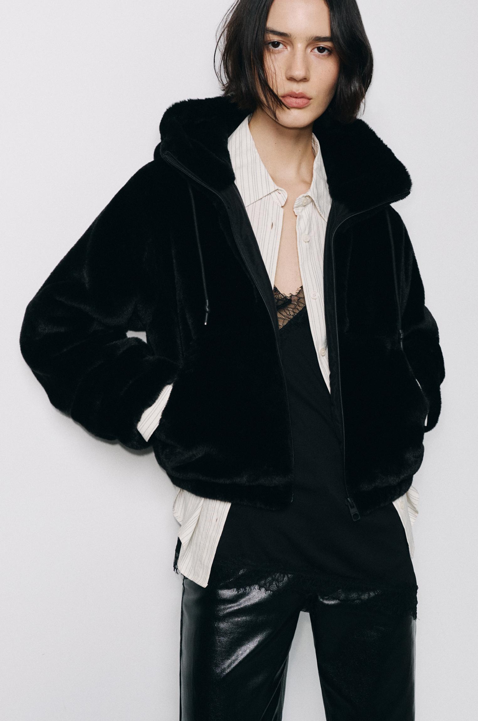 Veste Fausse Fourrure &Agrave; Capuche