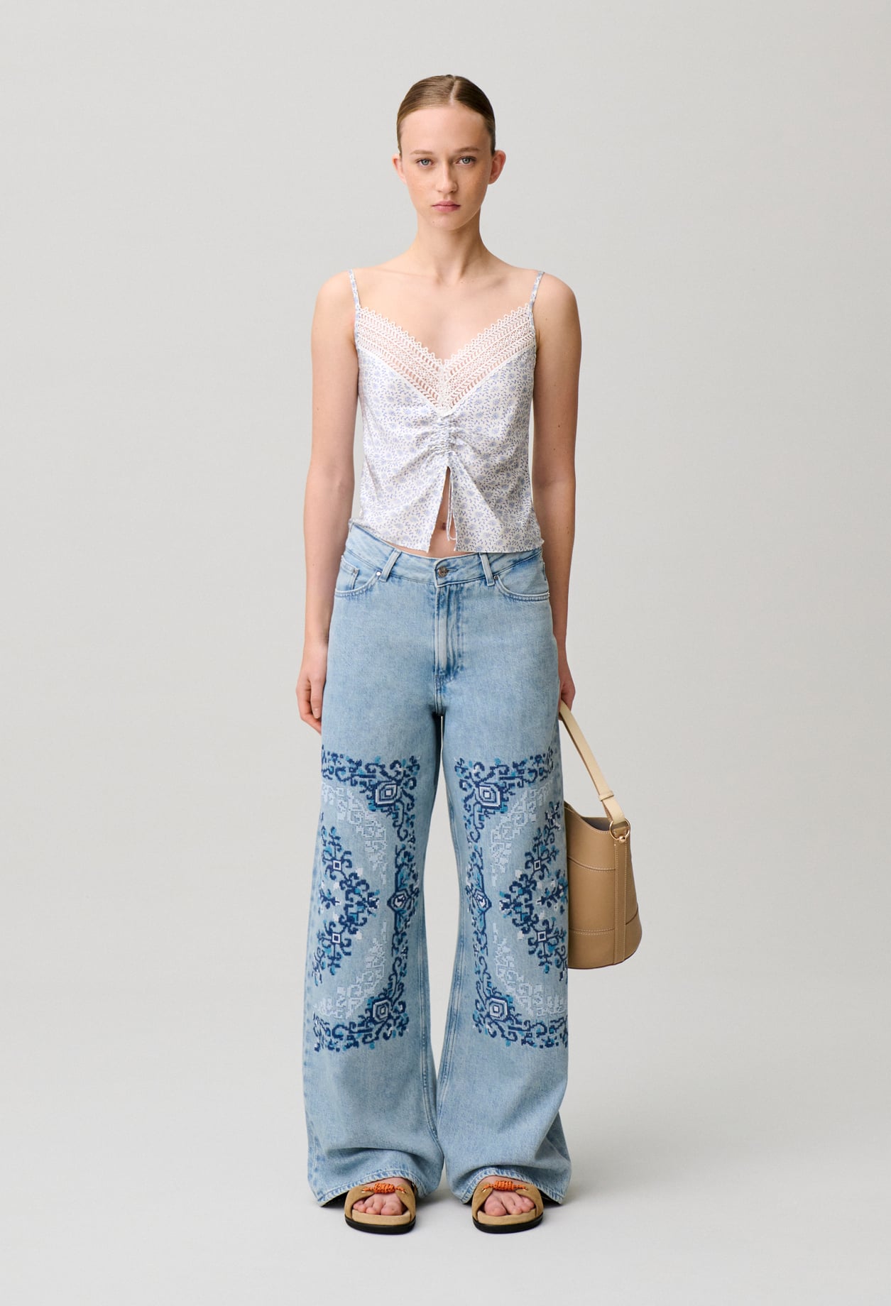 Jean Flare Bleu Fonc&eacute; D&eacute;lav&eacute; Mango