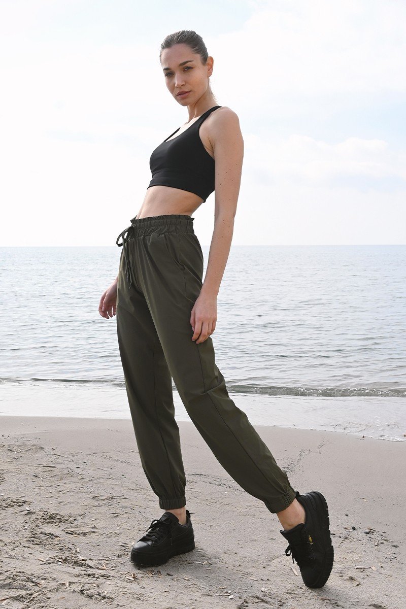 Molly Bracken&nbsp;&ndash;&nbsp;Jogpant &agrave; 55&nbsp;&euro; chez Molly Bracken