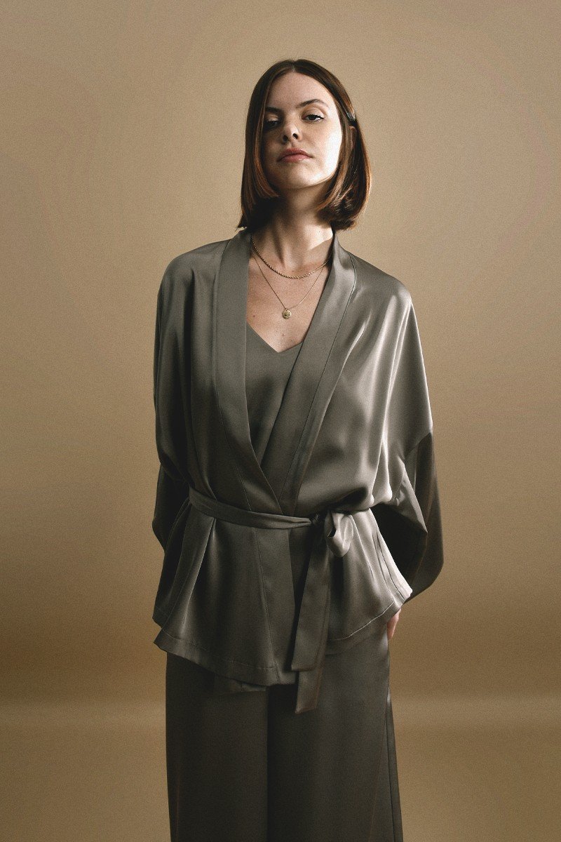 Molly Bracken&nbsp;&ndash;&nbsp;Veste kimono &agrave; 140&nbsp;&euro; chez Molly Bracken