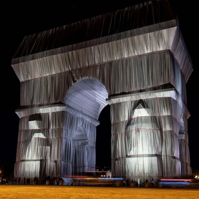Pourquoi l’Arc de Triomphe à Paris a-t-il été « emballé » par Christo