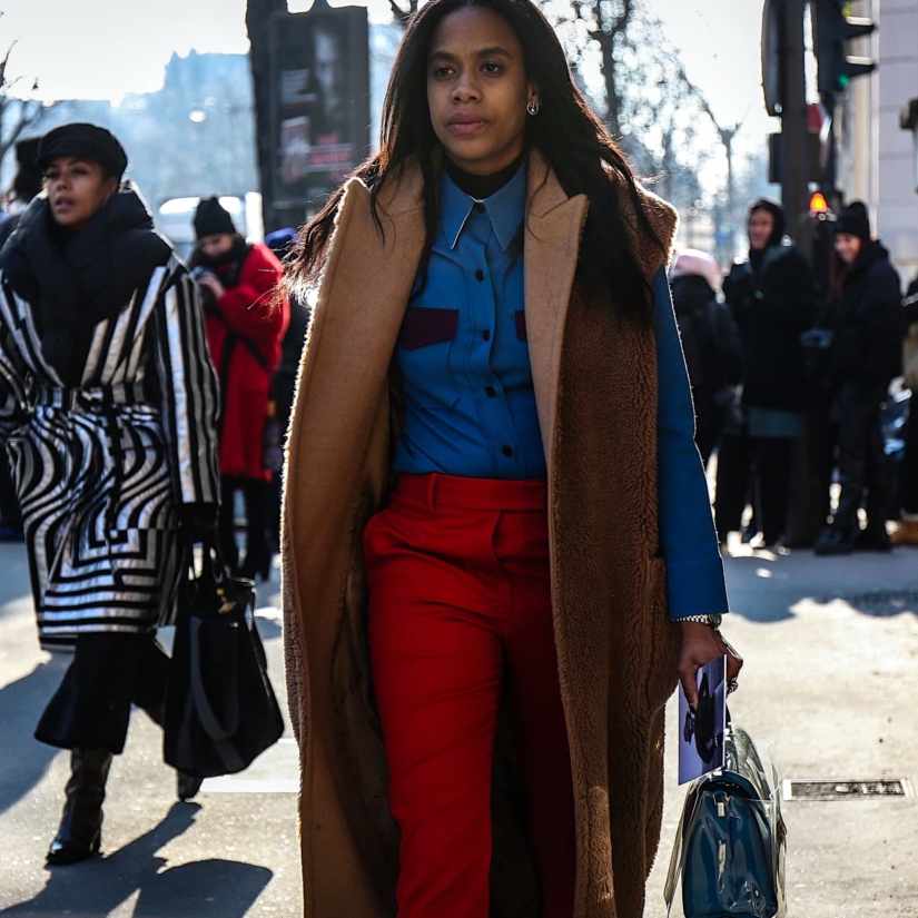 Streetstyle à la Fashion Week de Paris Printemps/Été 2018 © Mauro Del Signore/Depositphotos