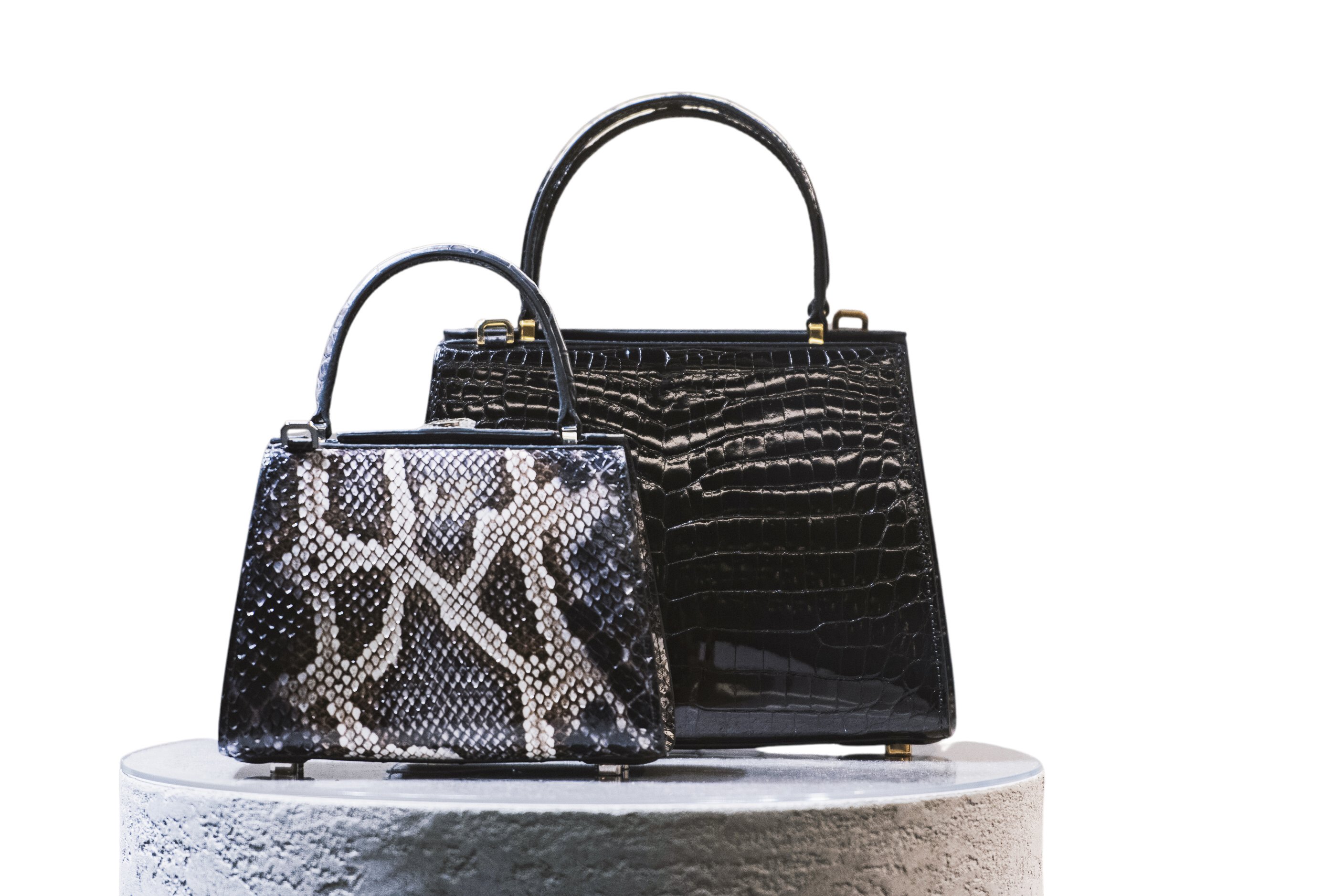 Luxury handbags © Creative Lab/Shutterstock