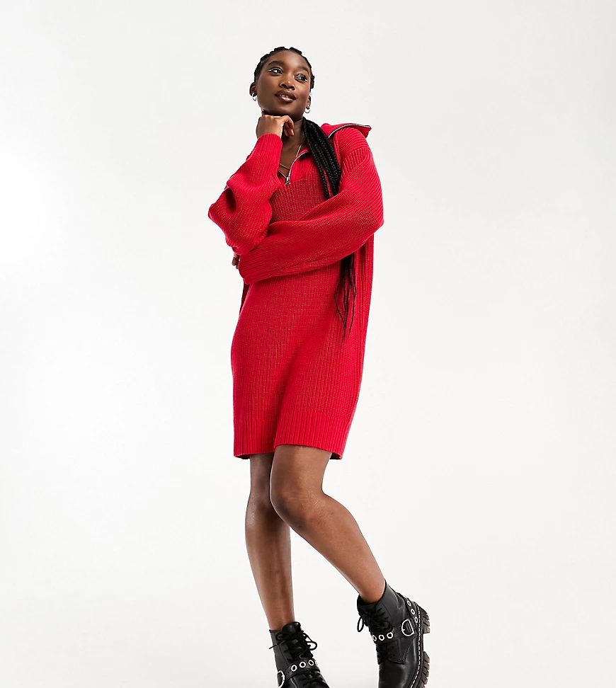 Exclusivité ASOS – Weekday – Grace – Robe pull à col zippé – Rouge